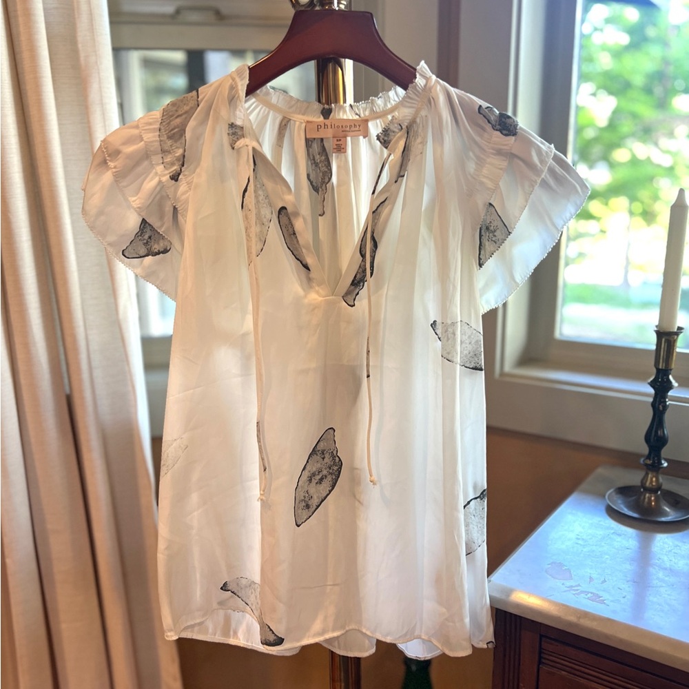 Philosophy White Cap-Sleeve Blouse with Black Shell Print
